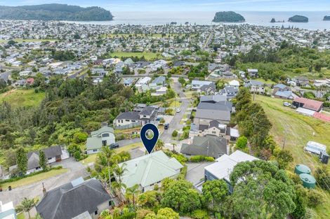 Photo of property in 121 Pacific View Drive, Whangamata, 3620