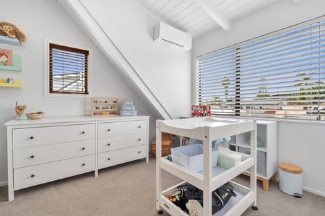 Photo of property in 16b Bay Street, Red Beach, 0932