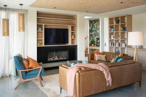 Photo of property in 14 Robrosa Street, Wanaka, 9305