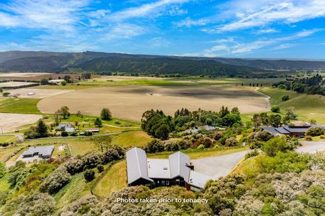 Photo of property in 19 Esk View Road, Eskdale, Napier, 4182