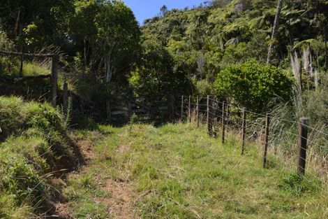 Photo of property in 177 Te Mahoe Road, Mokau, 4376