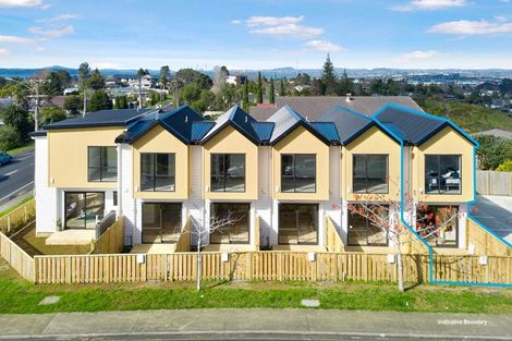 Photo of property in 6/2a Mantra Road, Massey, Auckland, 0614