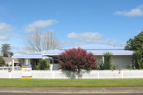 Photo of property in 16 Sarah Avenue, Whitianga, 3510