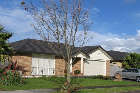 Photo of property in 30 Newinn Crescent, East Tamaki Heights, Auckland, 2016