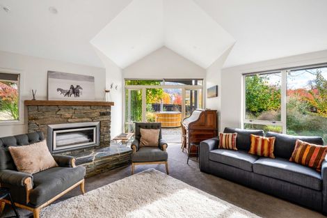 Photo of property in 92 Meadowstone Drive, Wanaka, 9305