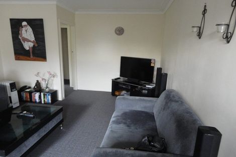 Photo of property in 2/17a Kitchener Road, Sandringham, Auckland, 1025