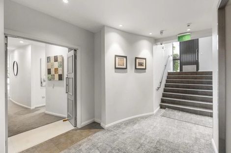 Photo of property in Gb/2 Bassett Road, Remuera, Auckland, 1050