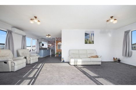 Photo of property in 57 Victoria Avenue, Waiuku, 2123