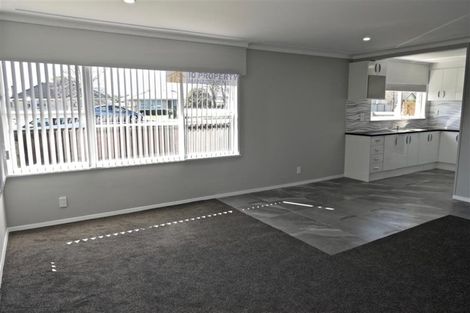 Photo of property in 1/43 Great South Road, Takanini, 2112