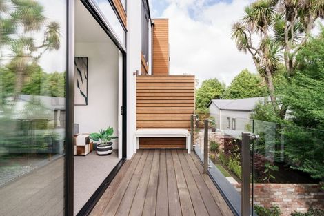 Photo of property in 2/22 Peterborough Street, Christchurch Central, Christchurch, 8013