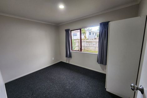 Photo of property in 53c Woodglen Road, Glen Eden, Auckland, 0602