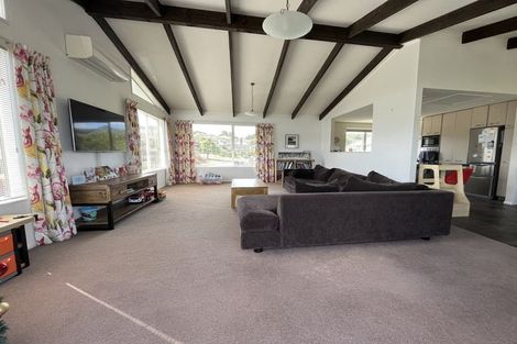 Photo of property in 5 Thurso Grove, Papakowhai, Porirua, 5024