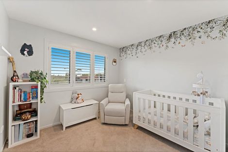 Photo of property in 116 Te Oneroa Way, Long Bay, Auckland, 0630