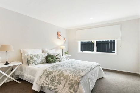 Photo of property in 30 Erne Crescent, East Tamaki, Auckland, 2016