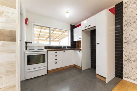 Photo of property in 7/108 West Coast Road, Glen Eden, Auckland, 0602