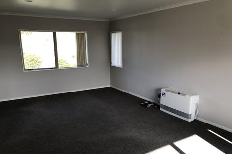 Photo of property in 1 Boronia Grove, Maungaraki, Lower Hutt, 5010