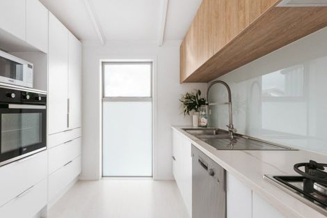 Photo of property in 1291 Papamoa Beach Road, Papamoa Beach, Papamoa, 3118