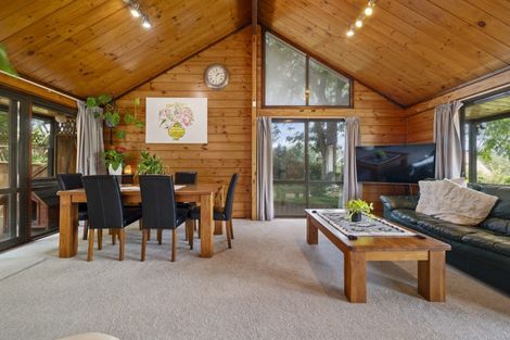 Photo of property in 10 Utuhina Road, Springfield, Rotorua, 3015