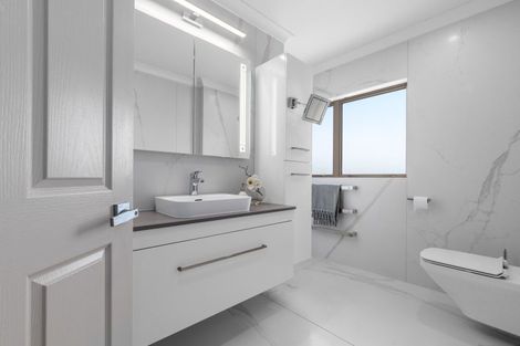 Photo of property in 3 Seaview Road, Otumoetai, Tauranga, 3110