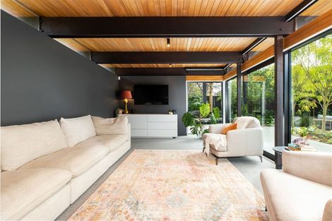 Photo of property in 35 Westburn Terrace, Burnside, Christchurch, 8041