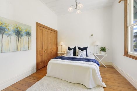 Photo of property in 72 Palmerston Road, Birkenhead, Auckland, 0626