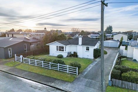 Photo of property in 10 Bruce Street, Waikiwi, Invercargill, 9810