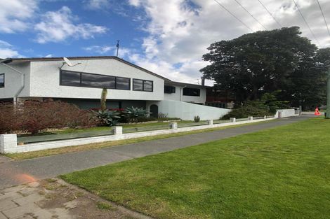 Photo of property in 71 Esplanade, Kaiti, Gisborne, 4010