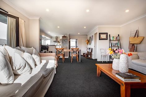 Photo of property in 424 Oceanbeach Road, Mount Maunganui, 3116
