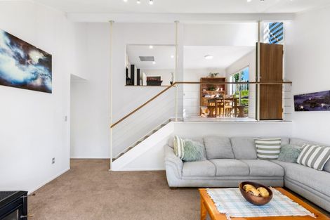Photo of property in 811 East Coast Road, Northcross, Auckland, 0630