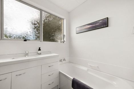 Photo of property in 28 Estuary Crescent, Fairfield, Dunedin, 9018