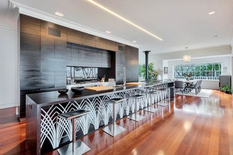 Photo of property in 15 Arawa Avenue, Devonport, Auckland, 0624