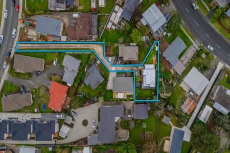 Photo of property in 2/41 Colwill Road, Massey, Auckland, 0614