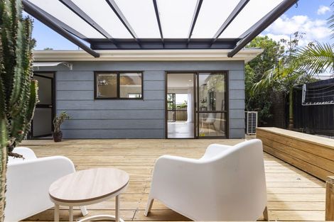 Photo of property in 1 Rakino Avenue, Manly, Whangaparaoa, 0930