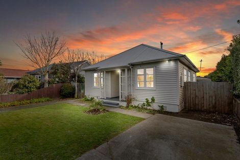 Photo of property in 42 Pitcairn Crescent, Bryndwr, Christchurch, 8053
