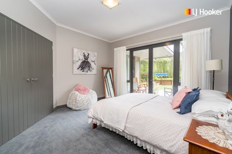 Photo of property in 461 Outram-mosgiel Road, Riverside, Outram, 9073