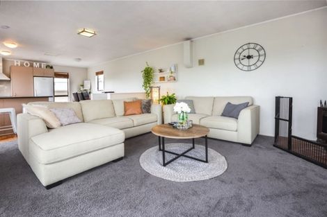 Photo of property in 5 Garboard Lane, Whitby, Porirua, 5024