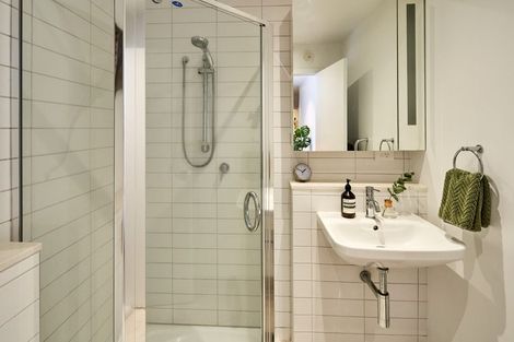 Photo of property in Trinity Apartments, 806/19 College Street, Te Aro, Wellington, 6011