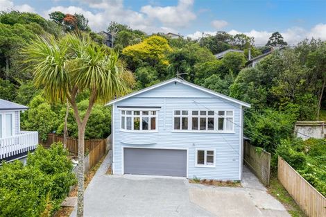 Photo of property in 27a Awarua Street, Ngaio, Wellington, 6035