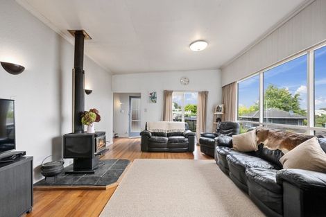 Photo of property in 2/10 Sunset Street, Hilltop, Taupo, 3330