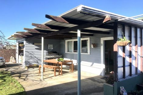 Photo of property in 18 Meta Street, Takapau, 4203