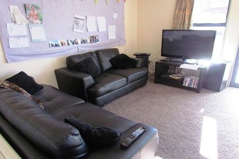 Photo of property in 19 Howe Street, North Dunedin, Dunedin, 9016