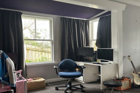 Photo of property in 37 Charlotte Avenue, Brooklyn, Wellington, 6021