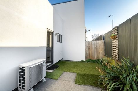 Photo of property in 2/324 Stanmore Road, Richmond, Christchurch, 8013