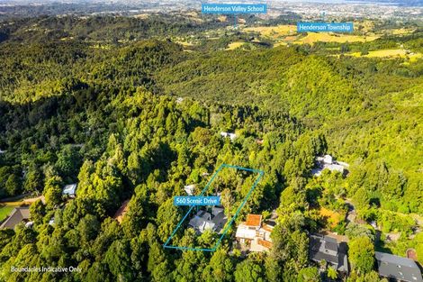 Photo of property in 560 Scenic Drive, Waiatarua, Auckland, 0612