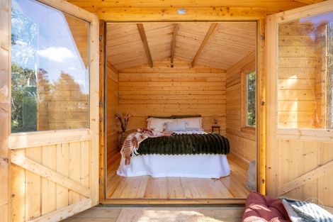 Photo of property in 15 Lancewood Lane, Pahi, Paparoa, 0571