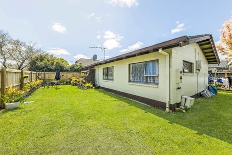 Photo of property in 20a Kindergarten Drive, Conifer Grove, Takanini, 2112