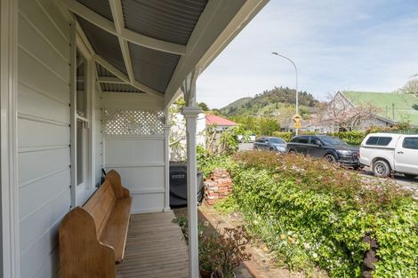 Photo of property in 17 Harper Street, Nelson, 7010
