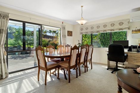 Photo of property in 32 Highgrove Place, Bethlehem, Tauranga, 3110