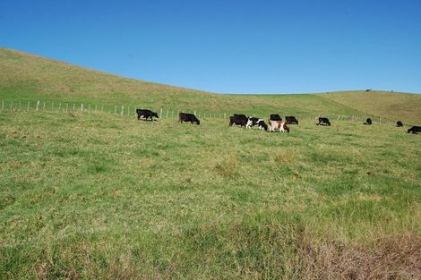 Photo of property in 16 Barnfield Road, Kaiwaka, 0573