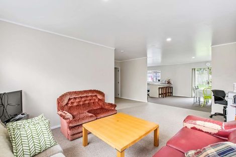 Photo of property in 57 Bellville Drive, Clendon Park, Auckland, 2103